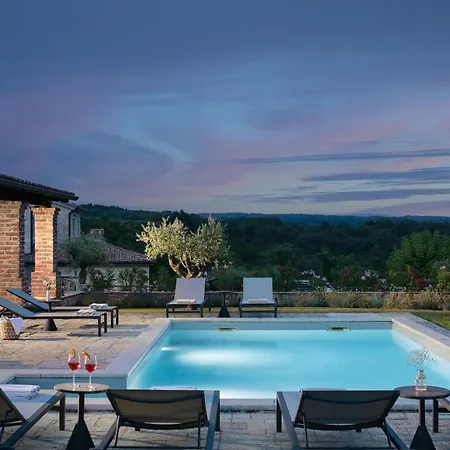 Calluna By Interhome Sveti Lovreč Pazenatički